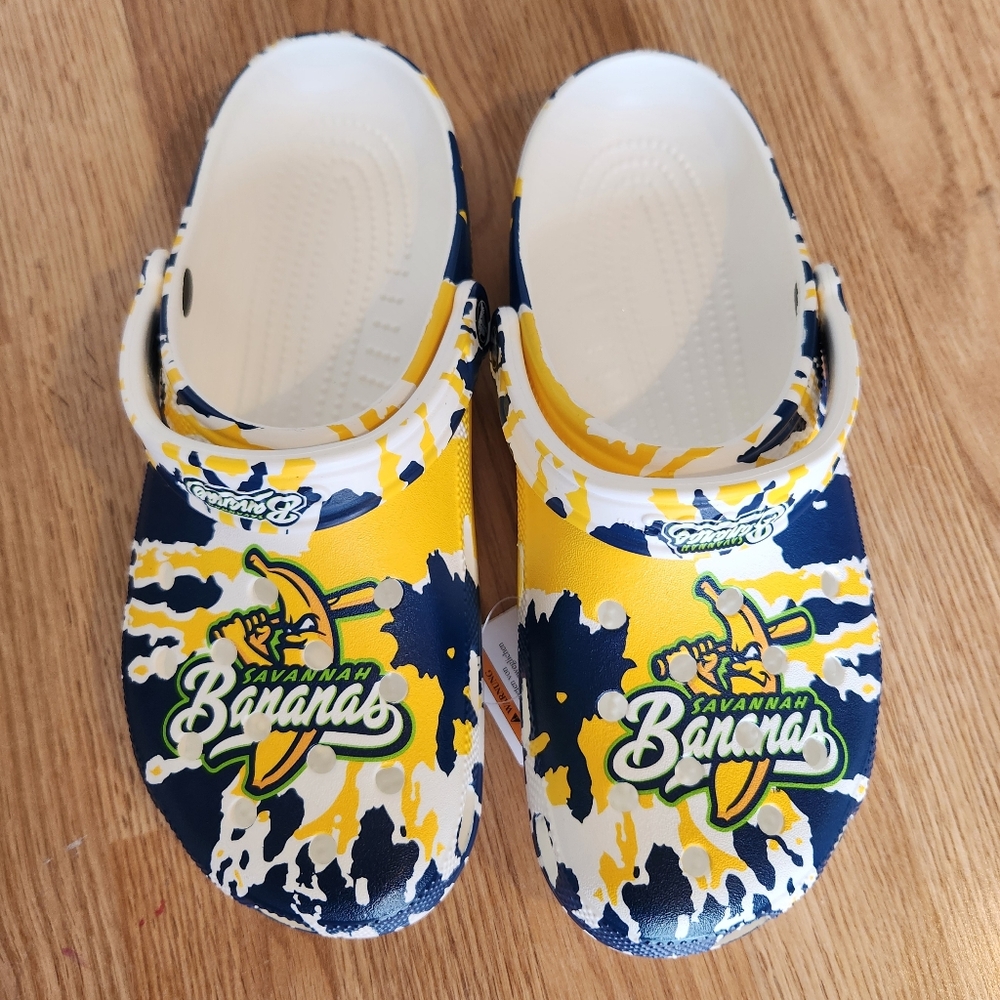 Savannah Banana Crocks, NWT